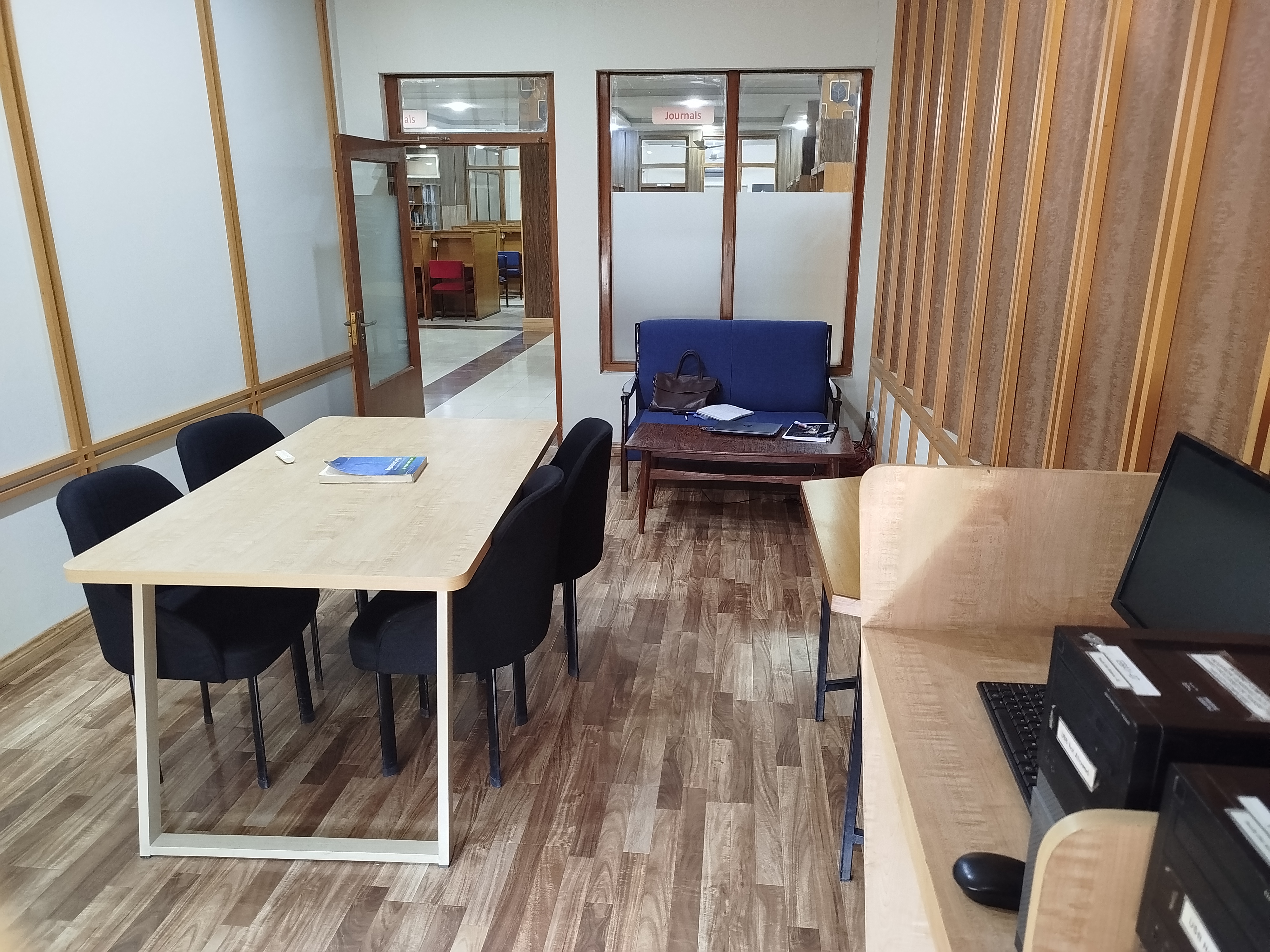 Learning Resource Center Image 7